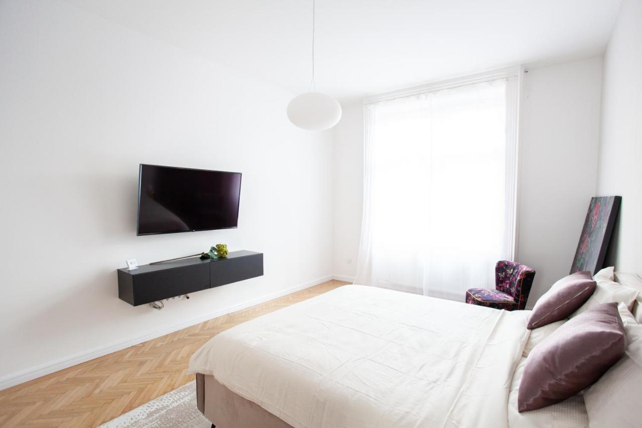 Apartament Real Deluxe Next To Danube Budapeszt Zewnętrze zdjęcie